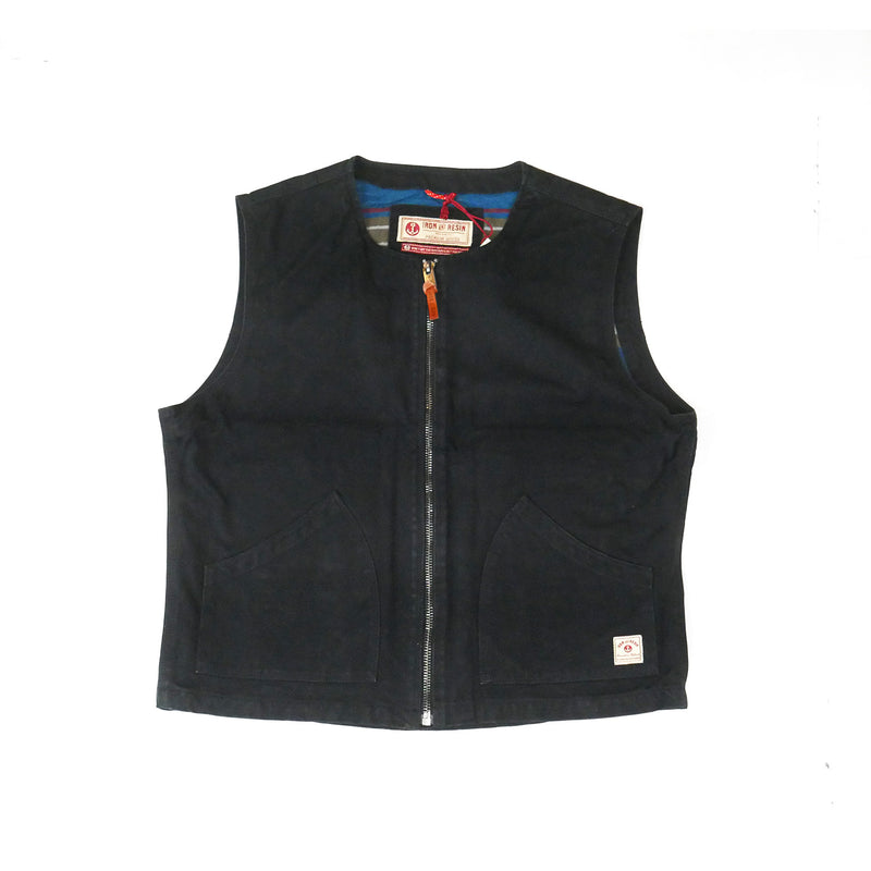 Highland Vest in Black